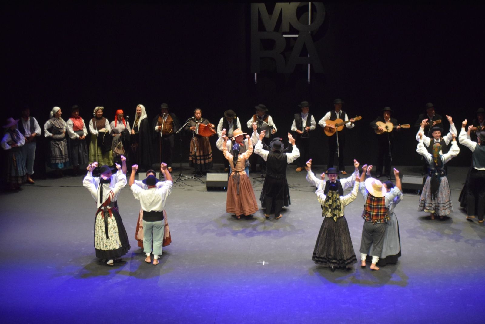 gala-de-clausura-del-festival-internacional-de-folklore-de-zamora-10