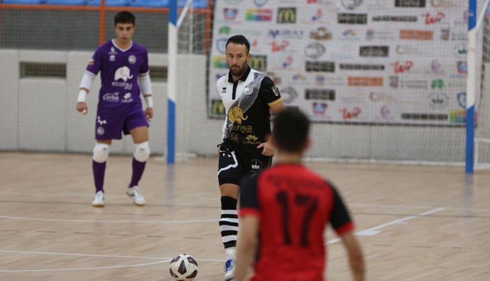 Imagen del duelo entre Unionistas FS y Tres Columnas | FOTO SALAMANCA24HORAS.COM