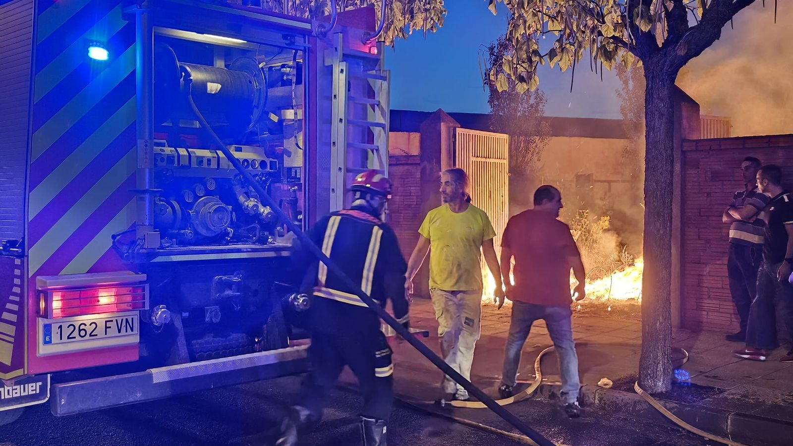 Incendio en un solar de Peñaranda
