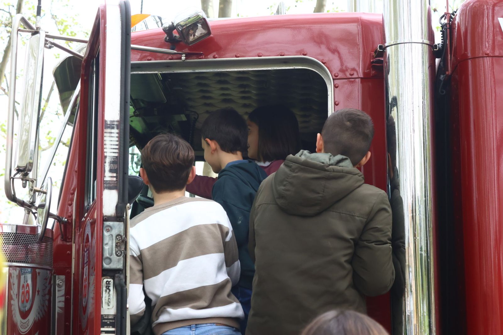 Concentración de camiones clásicos por la X Ruta Peña de Francia Clásicos Pesados CYL