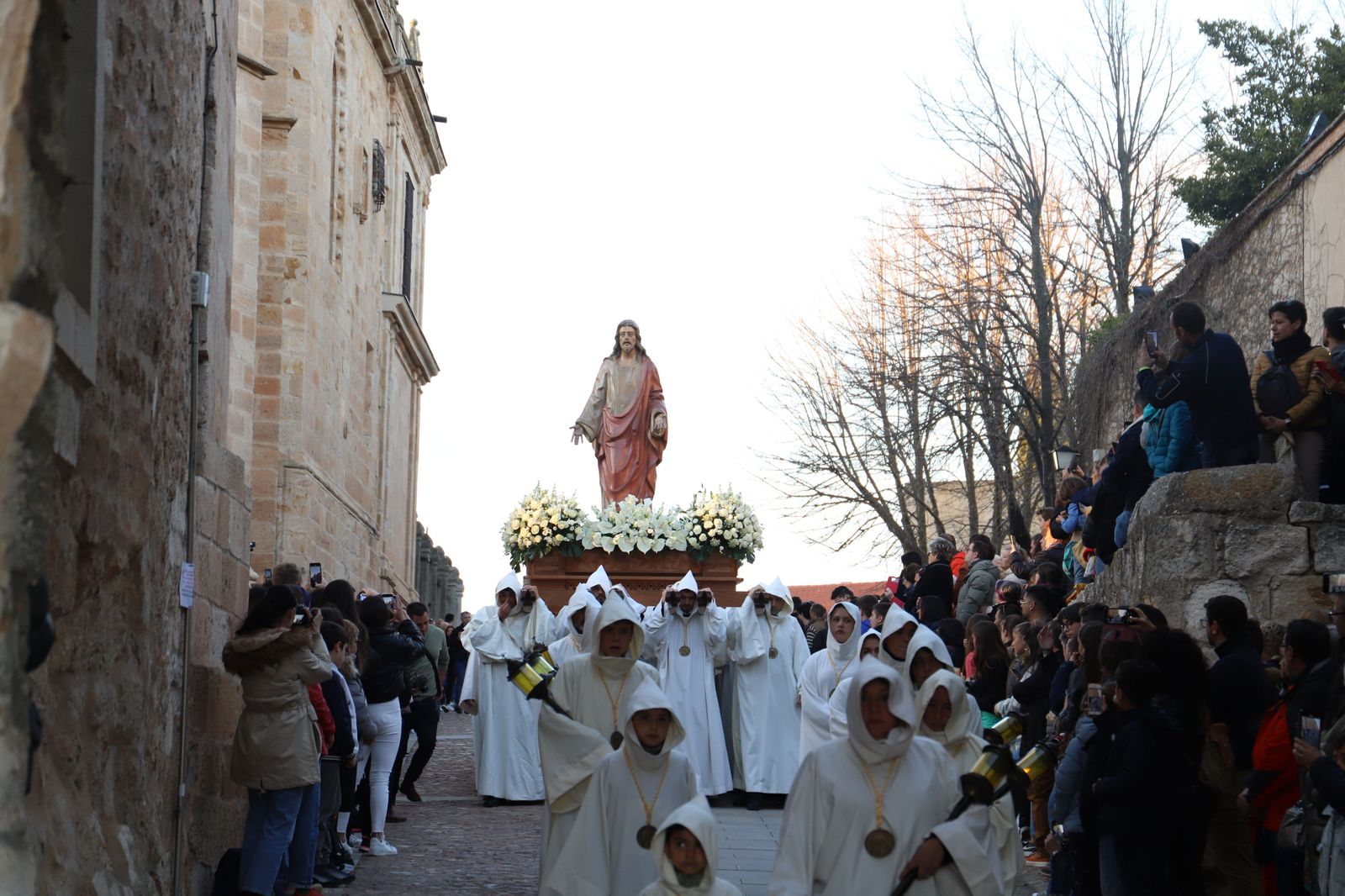 hermandad-penitencial-de-nuestro-senor-jesus-de-luz-y-vida-37