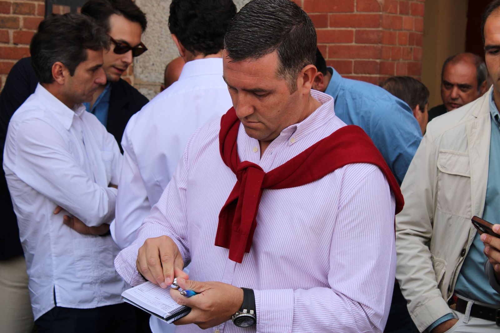 Sorteo de la corrida de Vellosino para Damián Castaño, Diego San Román e Ismael Martín en La Glorieta