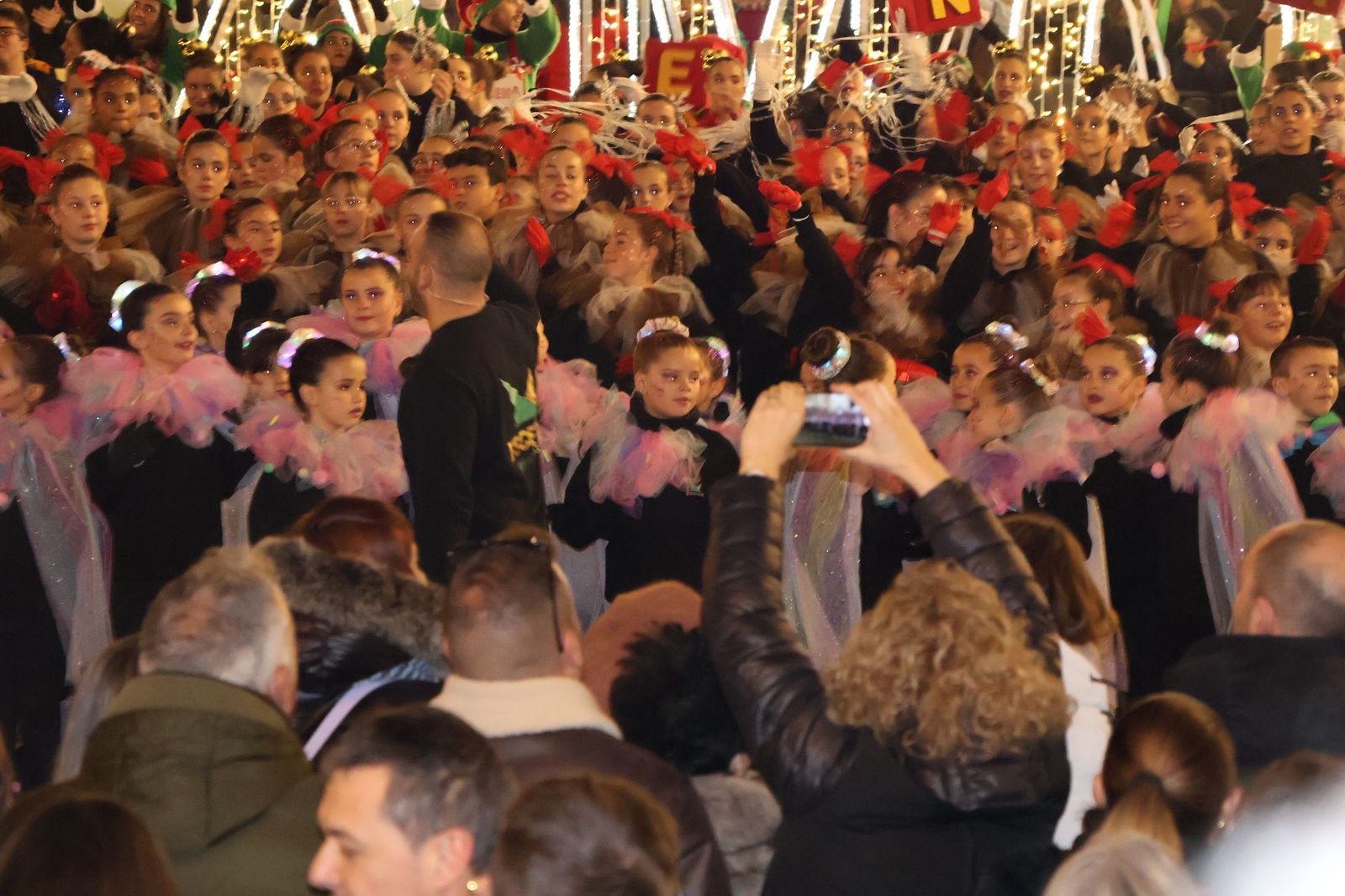 GALERÍA | El animado pasacalles de Escena por el centro de Zamora, en imágenes