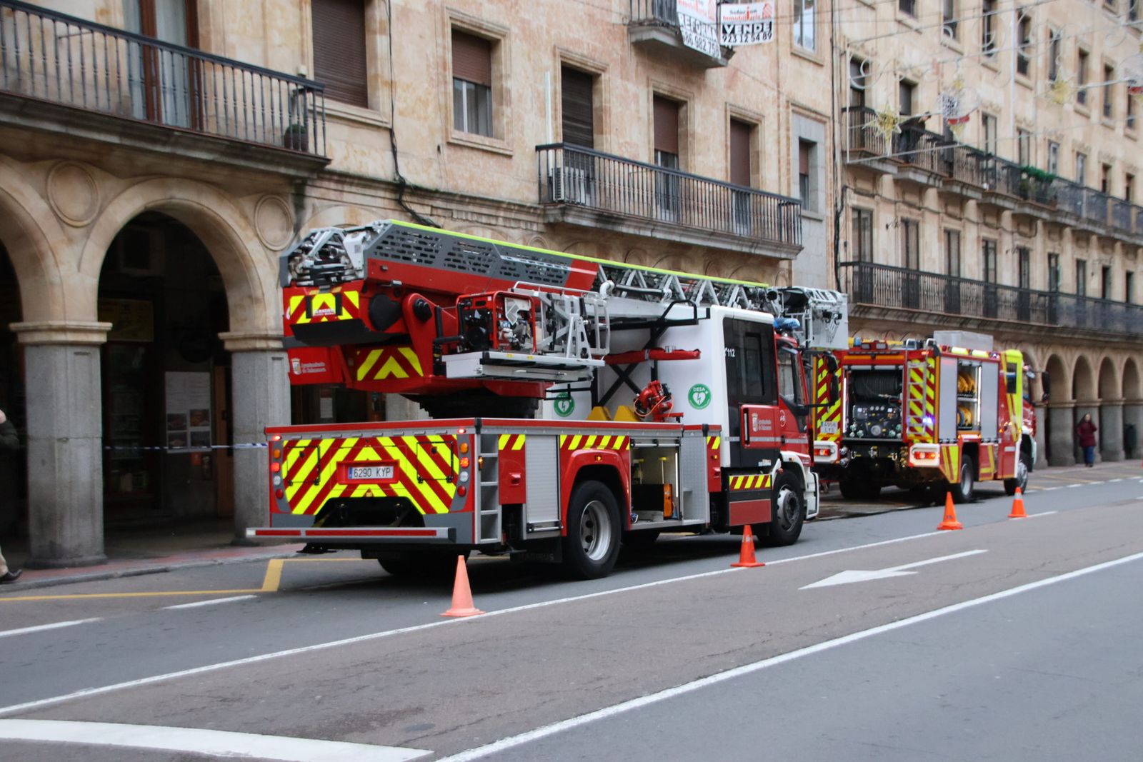 Bomberos en Gran Vía 47