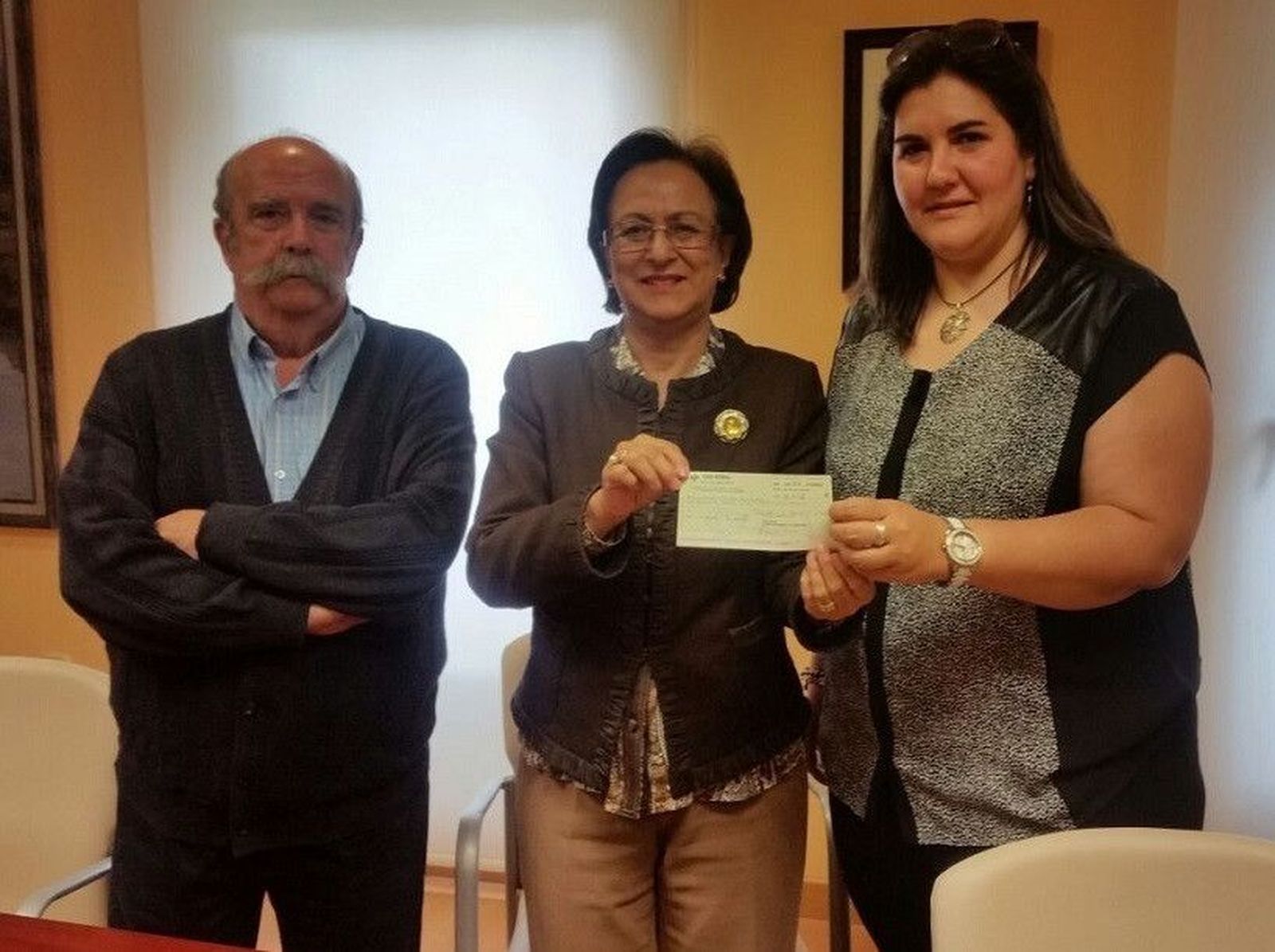 La solidaridad de los vecinos logra casi 800 euros para el Comedor de los Pobres