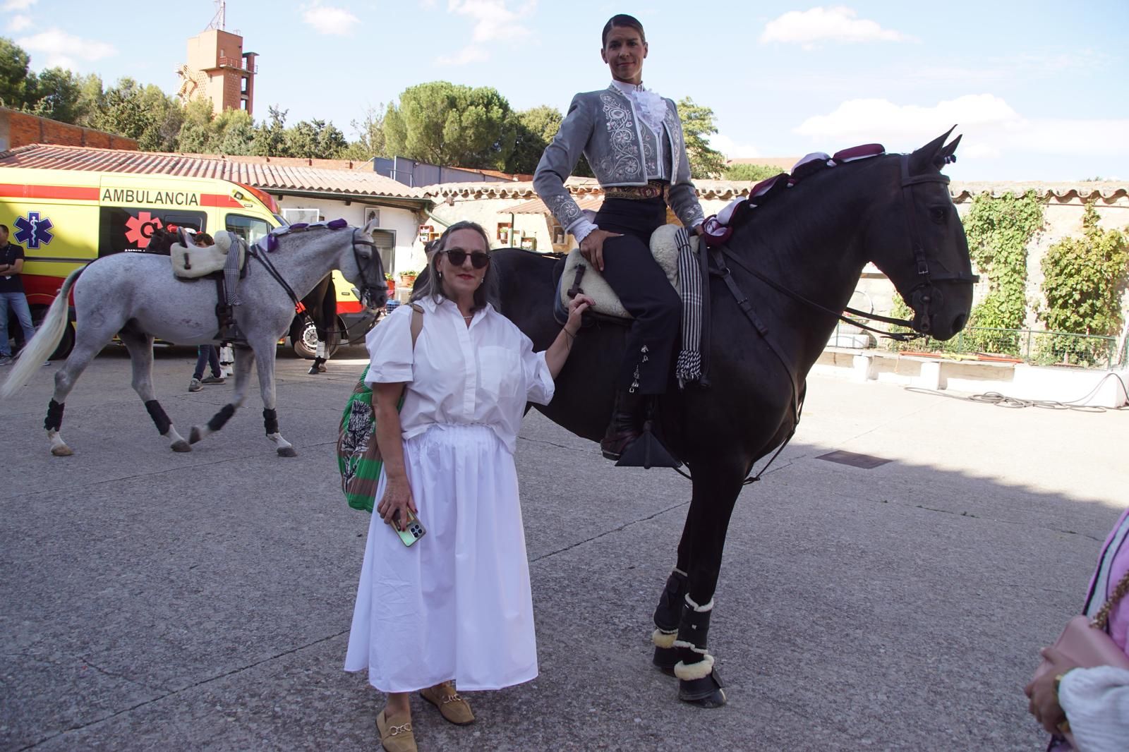 Así han vivido los salmantinos el primer festejo de la feria taurina 2025: imágenes del ambiente en los tendidos y en el patio de cuadrillas