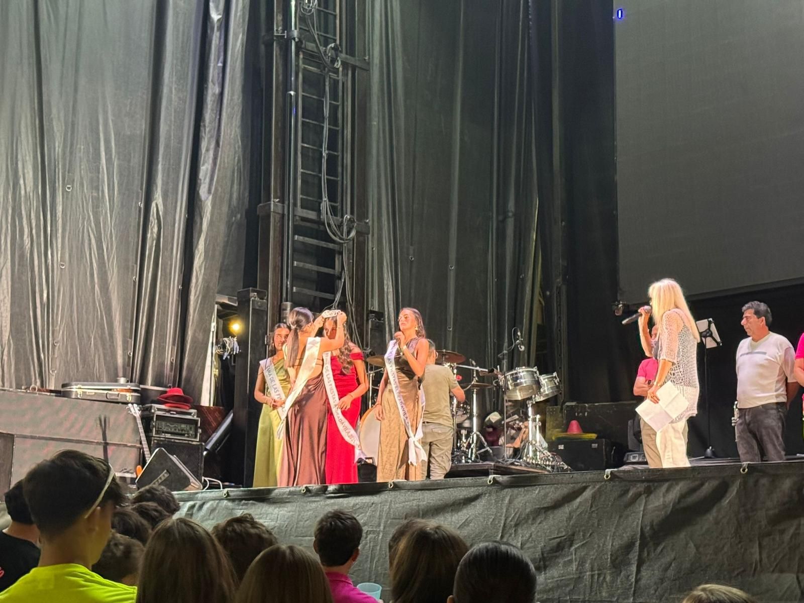 Coronación reina y damas y en Aldeadávila de la Ribera 2025