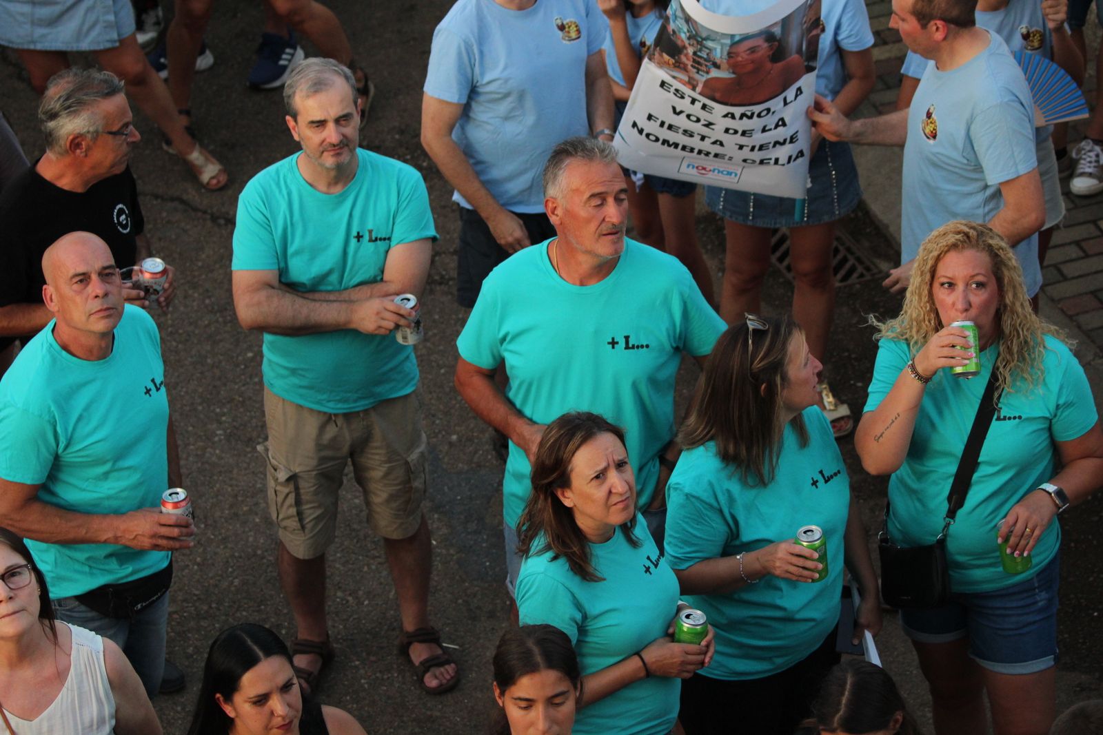 Doñinos de Salamanca. Pregón a cargo de la Asociación Noonan con Celia Vega Cepriá. Acto amenizado con sangría y la charanga El bombazo.
