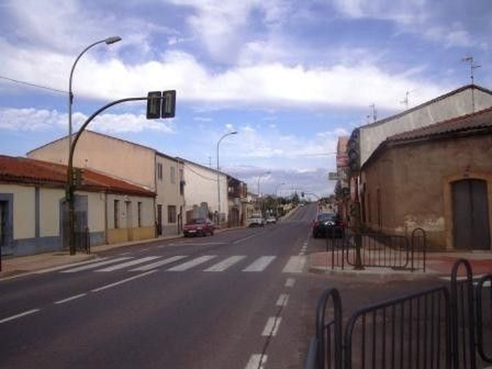 El Consistorio estudia dejar el transporte metropolitano por los altos costes