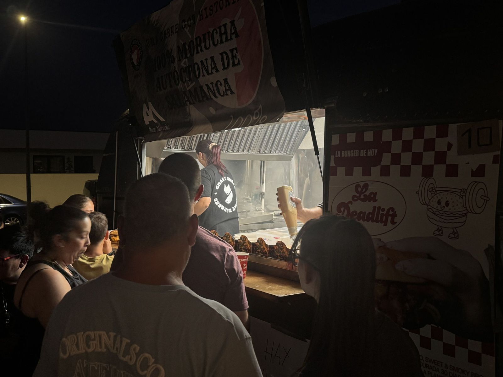 Feria Food Trucks en Aldeatejada en la plaza Mayalde