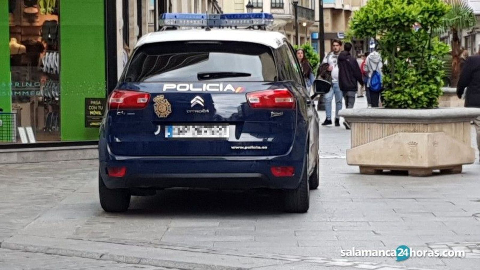 PolicaNacionalcalleToro
