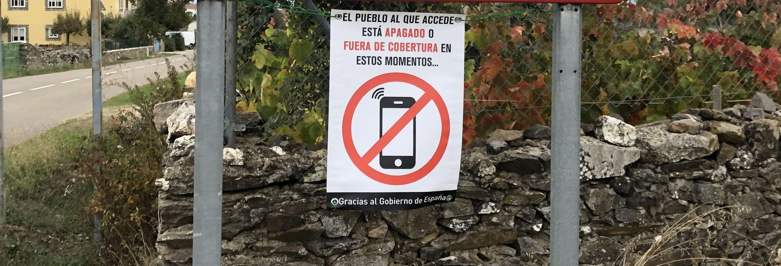 Carteles en distintos pueblos