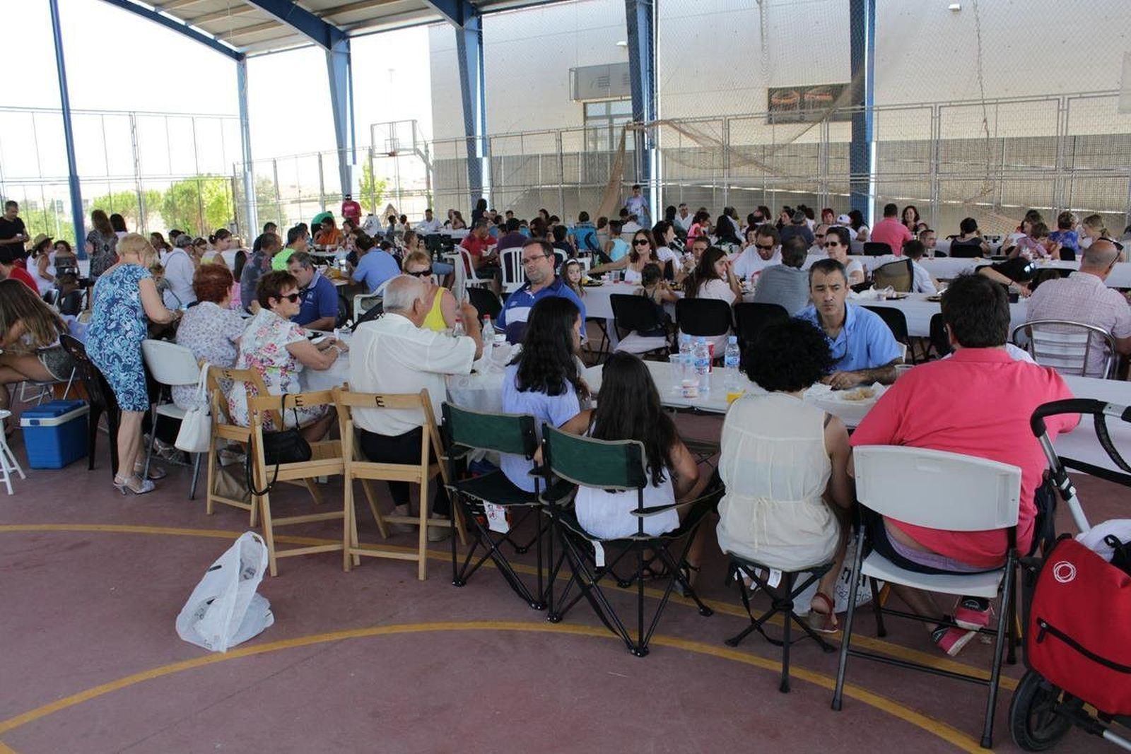 Fiestas de Vistahermosa, Paellada al aire libre 2022. Foto de archivo Fiestas de Vistahermosa, Paellada al aire libre 2022. Foto de archivo