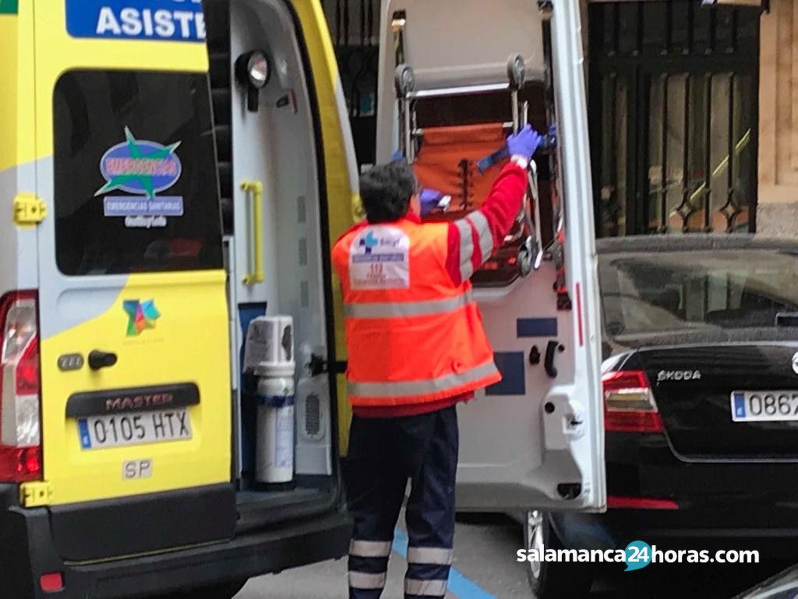 Ambulancia personal sanitario