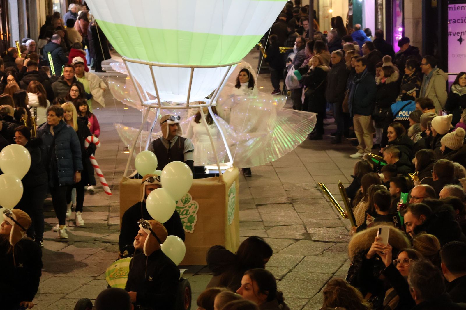 GALERÍA | El animado pasacalles de Escena por el centro de Zamora, en imágenes