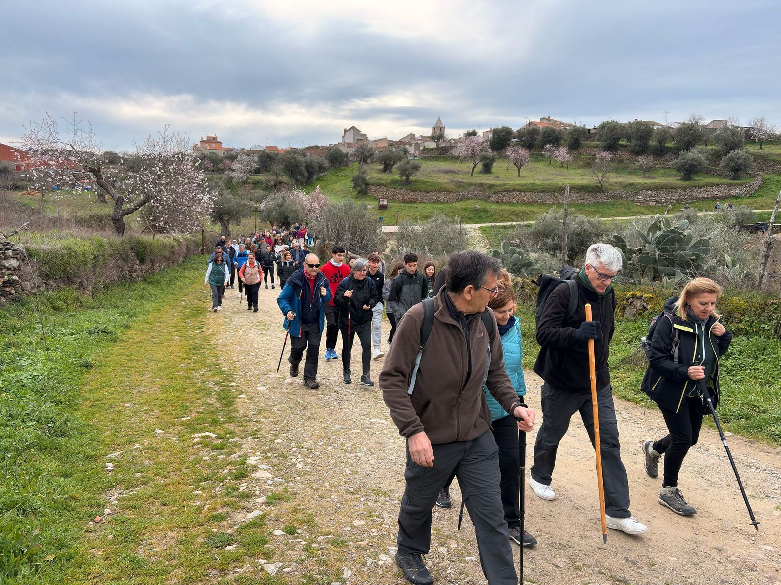 Marcha senderista de La Fregeneda para disfrutar de los almendros en flor