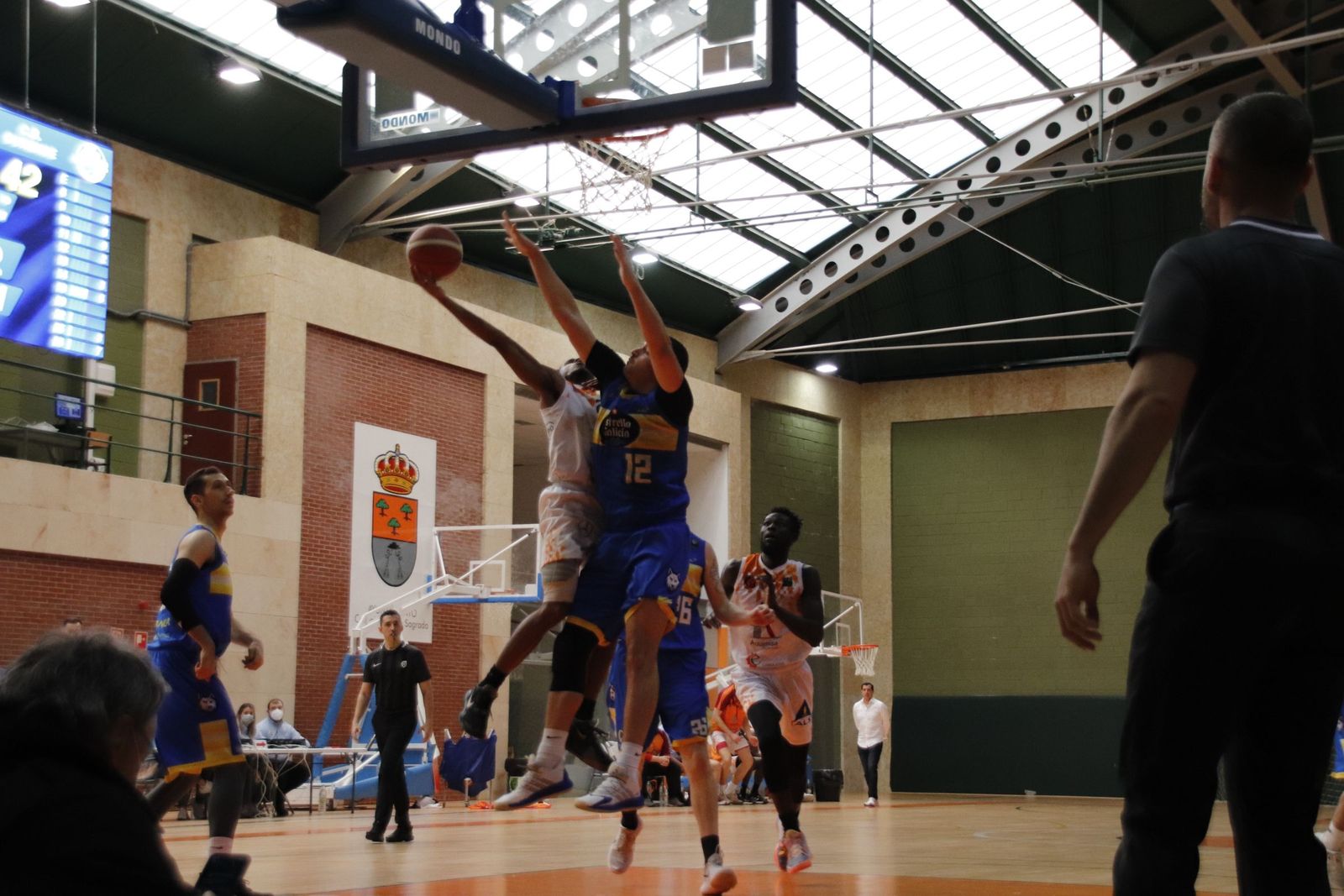 20220410190813-mg-1232