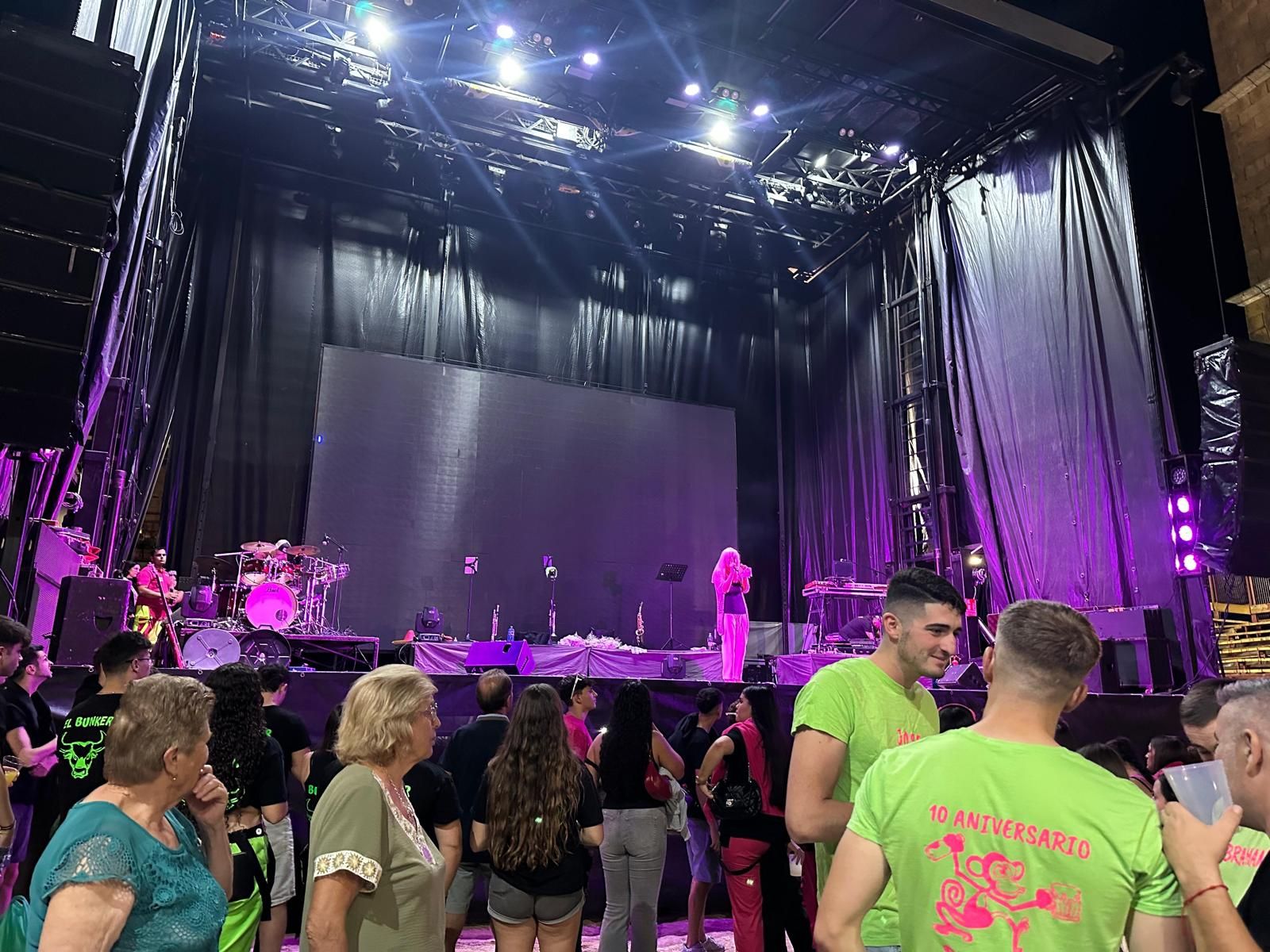 Coronación reina y damas y en Aldeadávila de la Ribera 2025