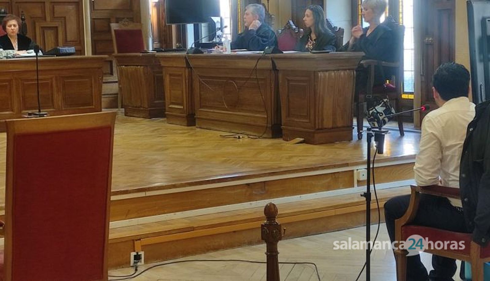 F.M.R. Entrenador de fútbol acusado de pederastia y pornografía infantil (1)