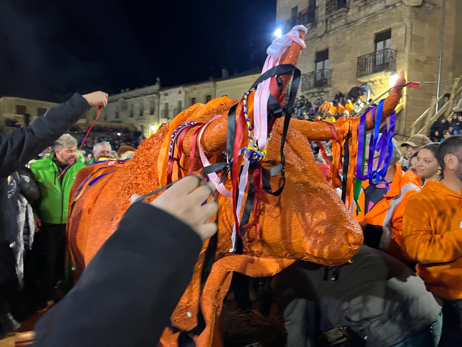 whatsapp-image-2024-02-13-at-21-21-35-17