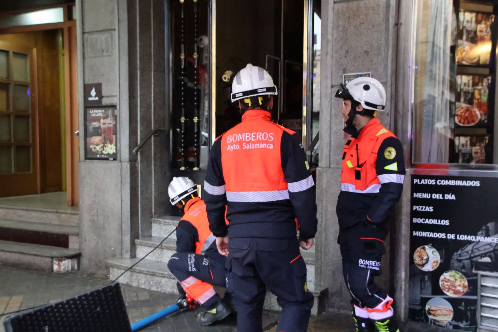 Bomberos en Gran Vía 47