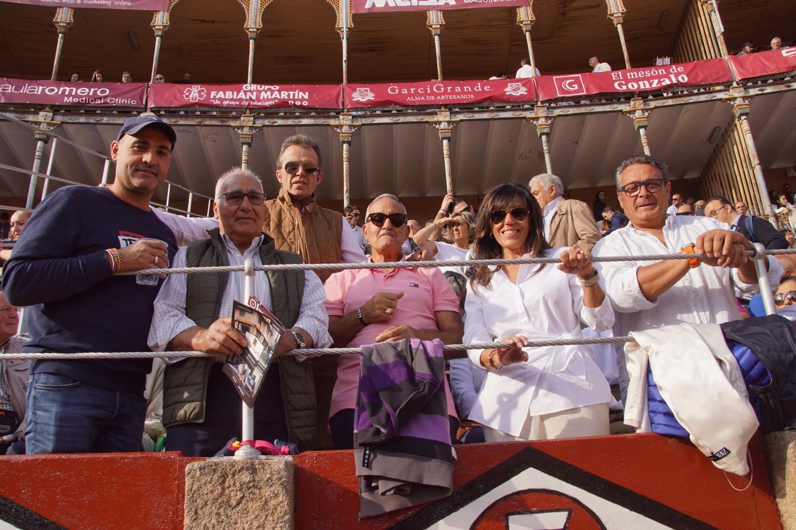 resumen-fotografico-del-ambiente-en-los-tendidos-de-la-glorieta-durante-la-corrida-concurso-22-de-septiembre-fotos-juanes-49