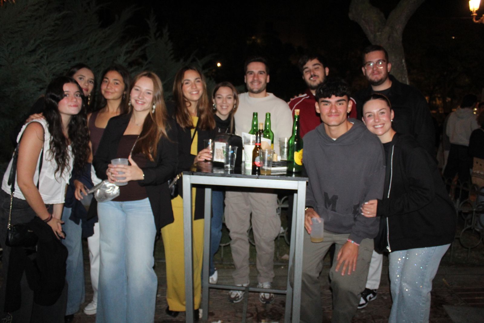 Los salmantinos vuelven a salir de casetas para celebrar las fiestas: ¡búscate entre las imágenes de este miércoles por la noche!