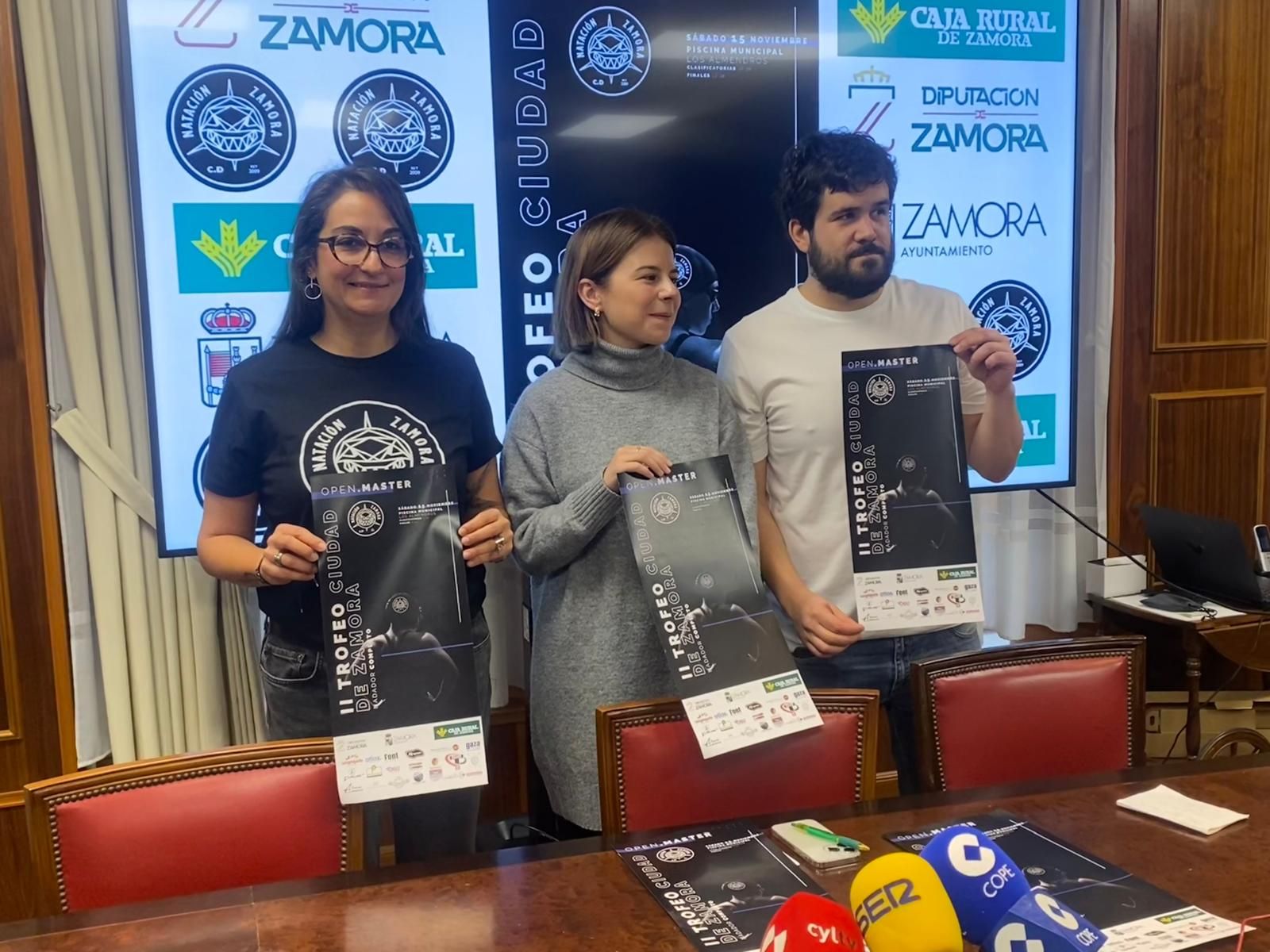 María Martín, Laura Huertos y José Redondo en la presentación del evento