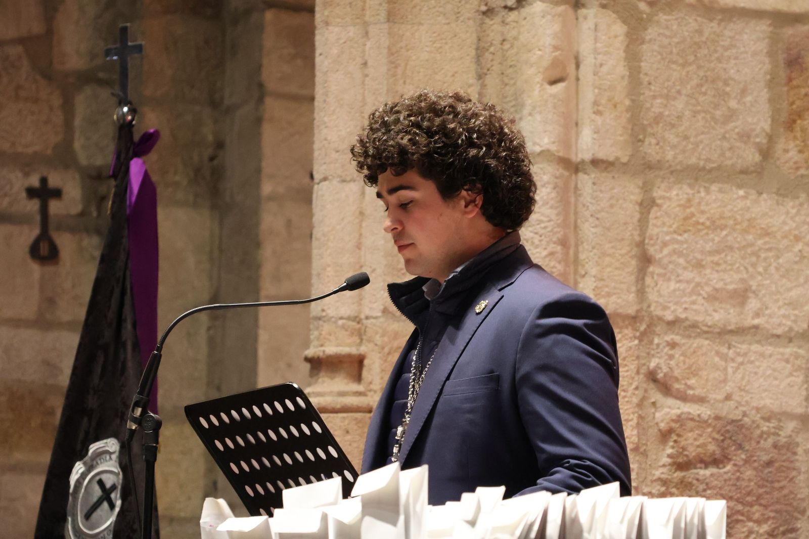 Entrada de nuevos hermanos de Jesús Nazareno Vulgo Congregación (7).JPG