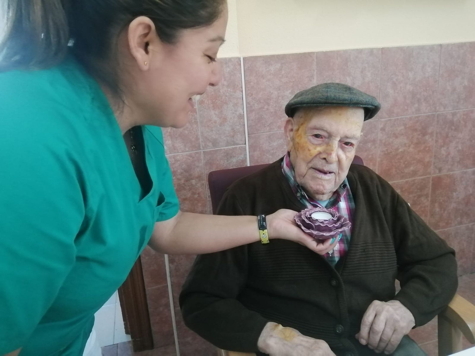 Un siglo y un año de vida en Carbajales de Alba: la fuerza y ternura de un hombre centenario