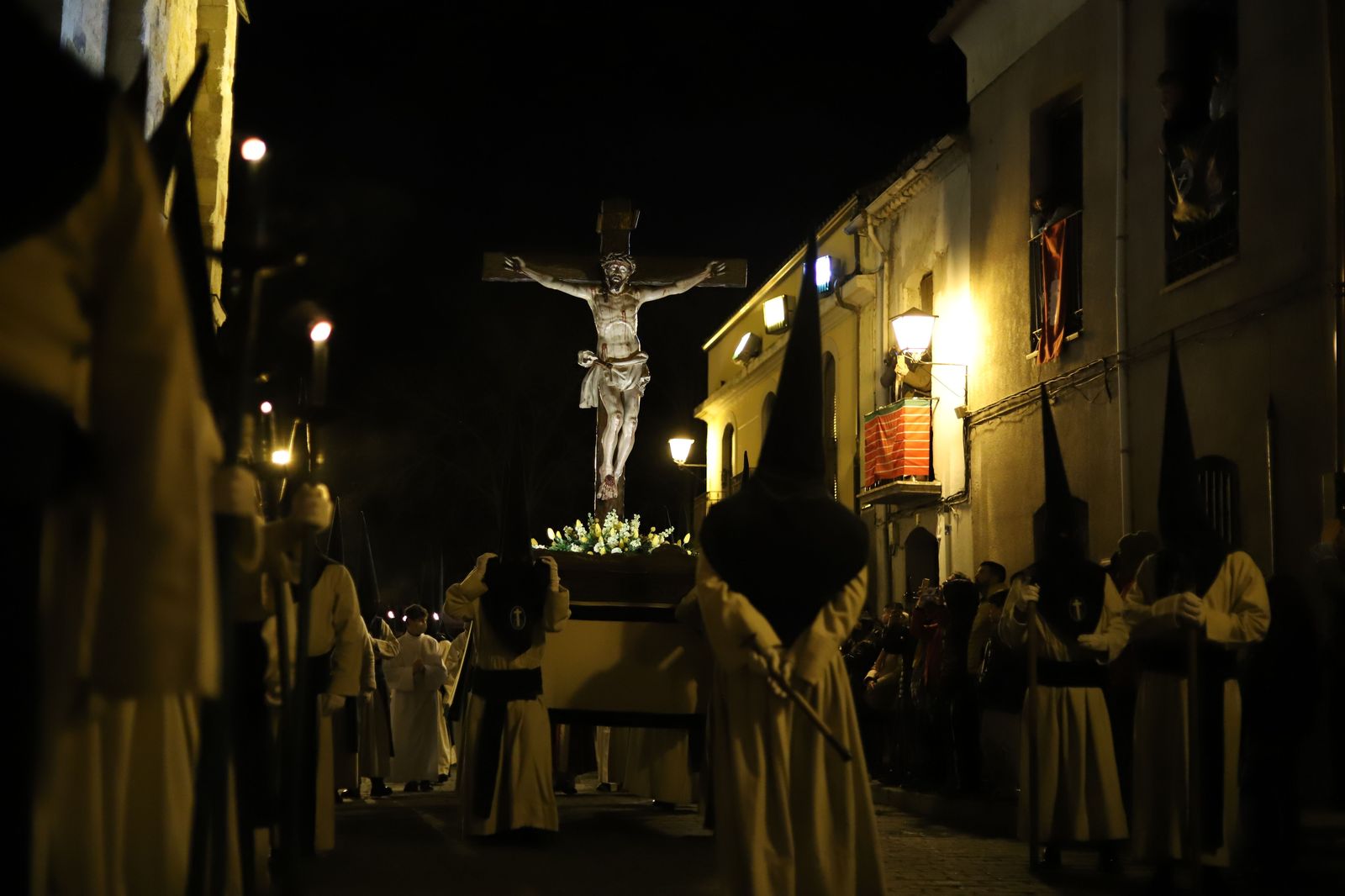 hermandad-de-las-siete-palabras-2022-foto-maria-lorenzo-4