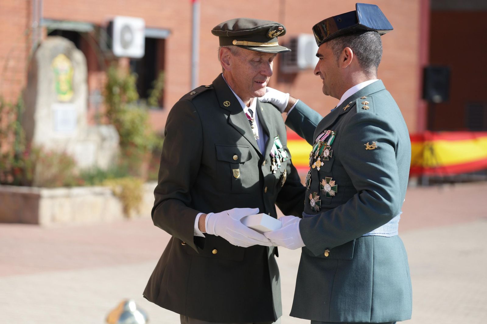 Salamanca rinde honores a la Guardia Civil en la Celebración de su Patrona