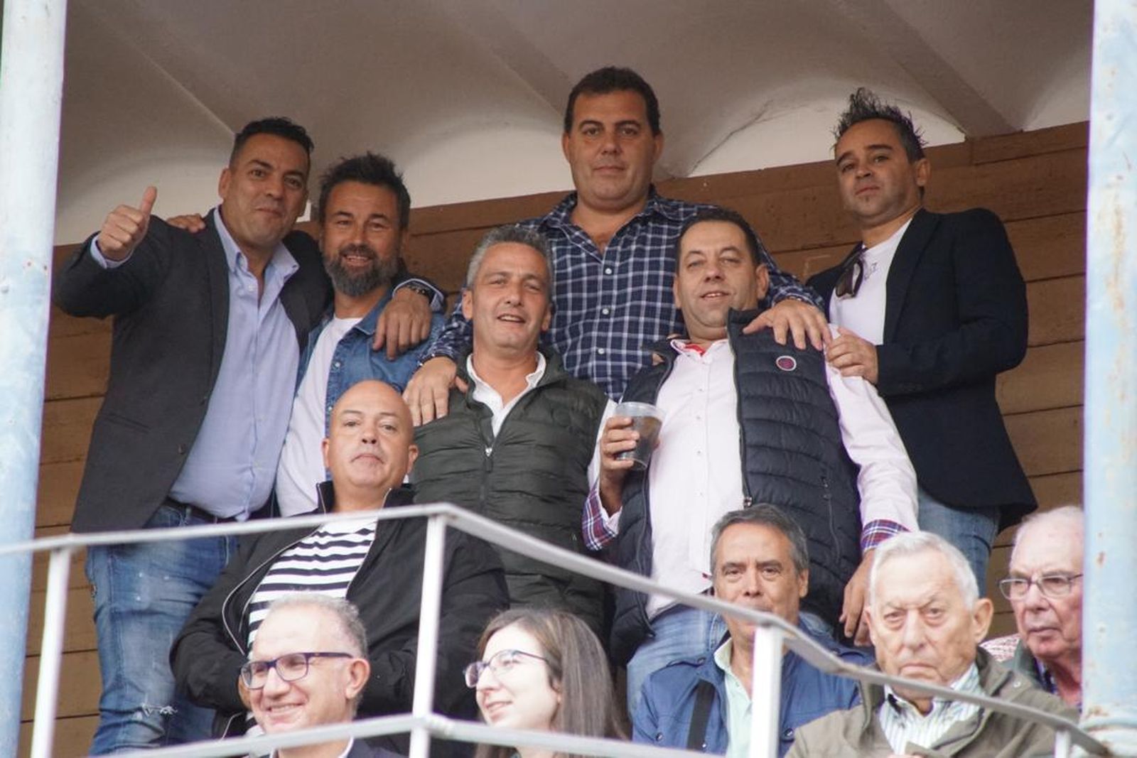 Tendidos de La Glorieta durante la corrida de García y Olga Jiménez (1)
