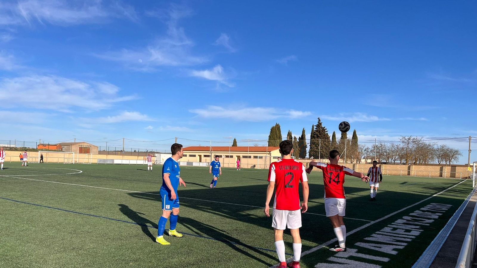 Instante del encuentro entre la UD Toresana y el CD Santa Croya