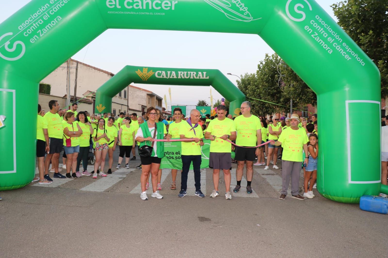 Marcha nocturna contra el cáncer en Coreses 