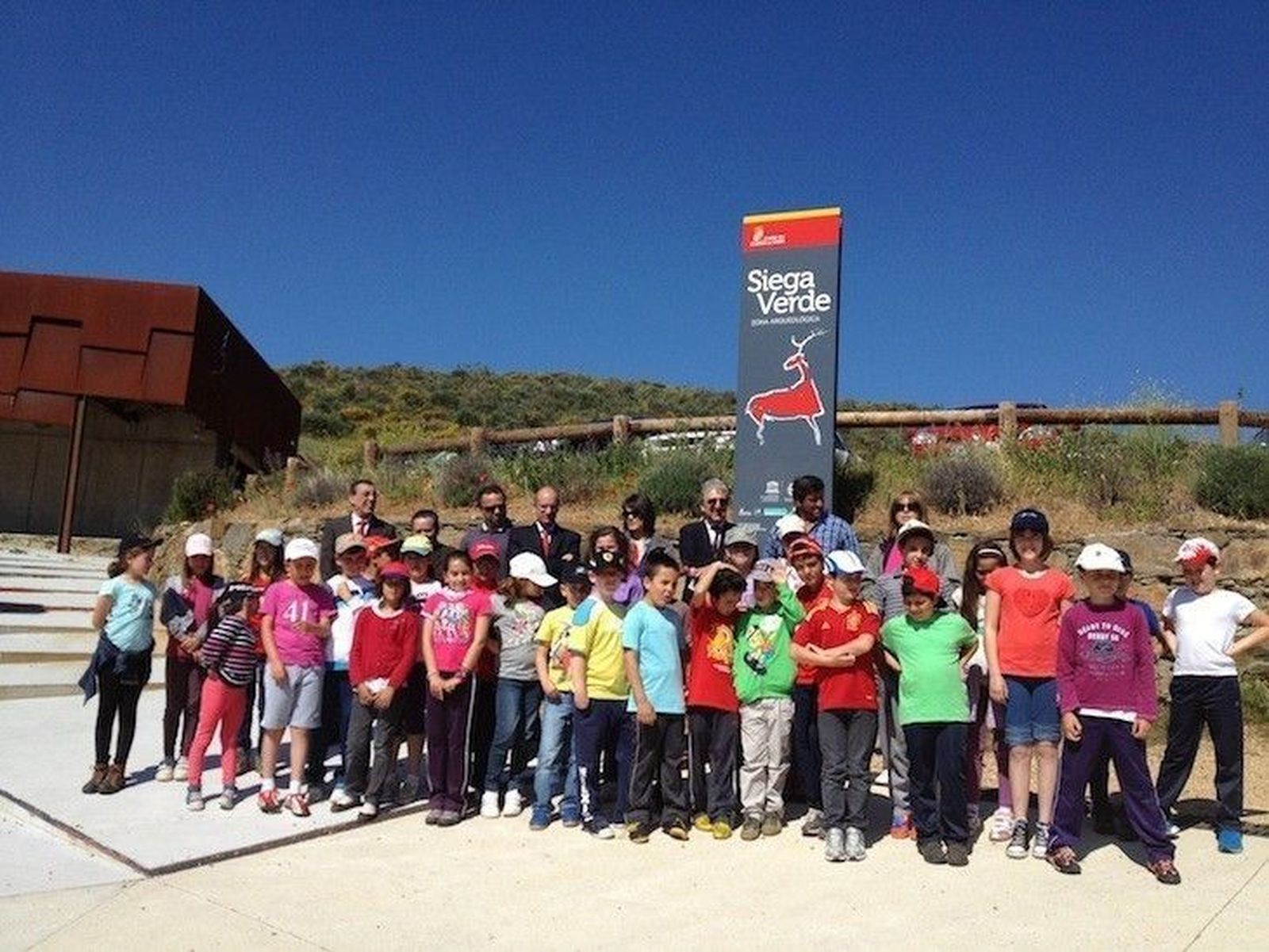 Cerca de 1.500 escolares de la provincia visitarán el yacimiento de Siega Verde