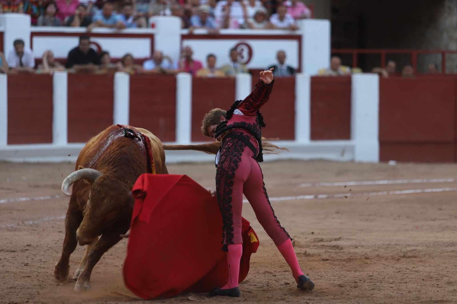 GALERÍA | Borja Jiménez, Manuel Diosleguarde y Emilio de Justo en la Feria Taurina de San Pedro