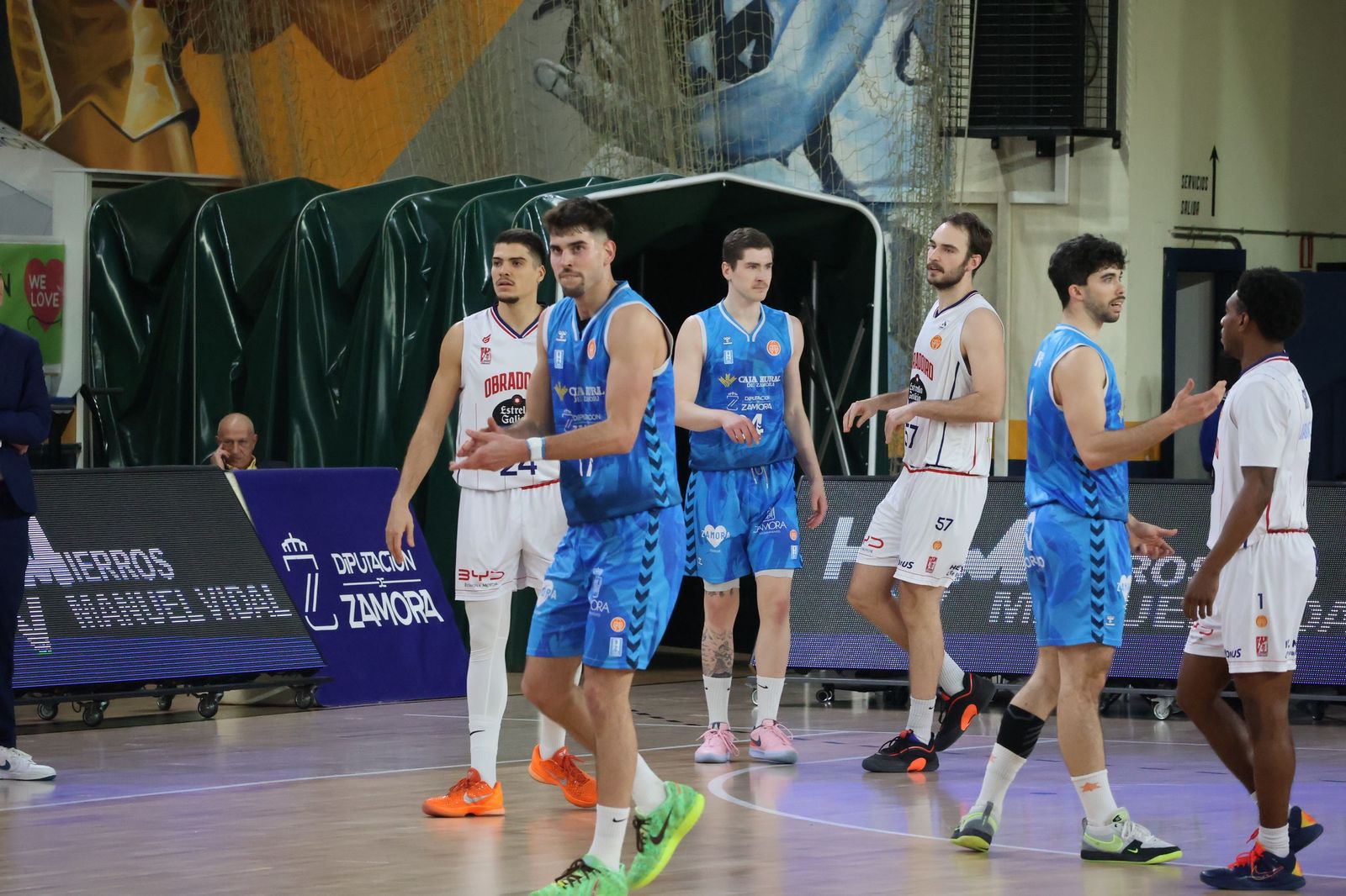 GALERÍA | Revive en imágenes el encuentro entre el CB Zamora y el Obradoiro