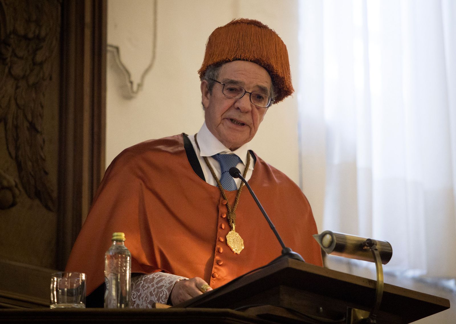 César Alierta, doctor 'Honoris Causa' por la UPSA