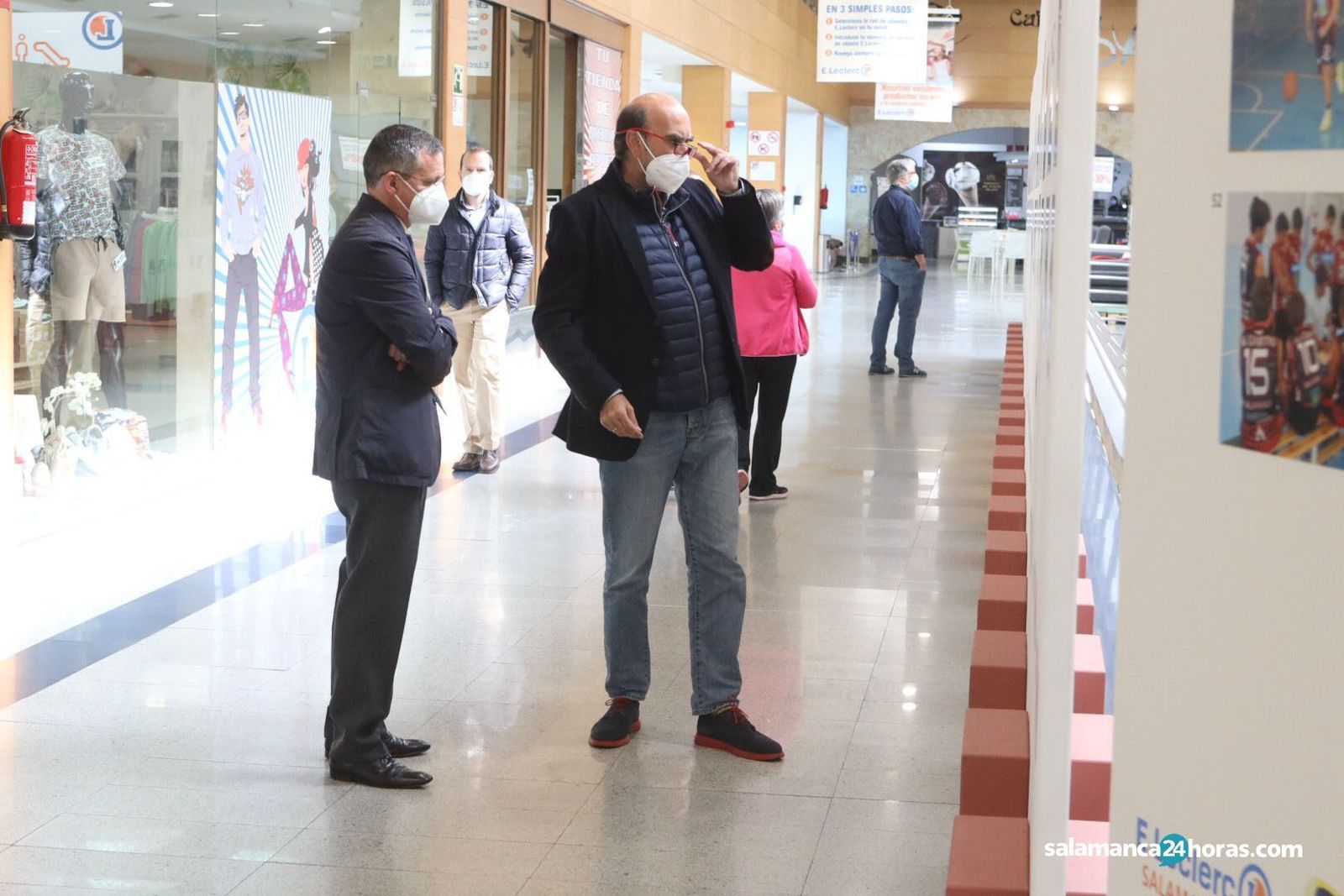 Exposición fotográfica de CB Tormes y E. Leclerc
