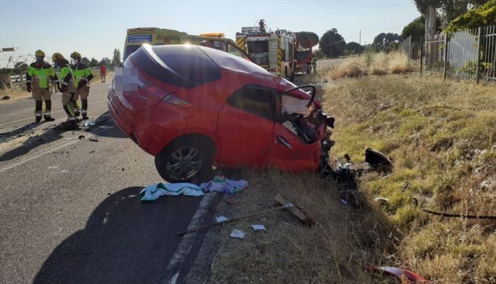 Accidente entre dos vehículos en Aldearrodrigo (1)