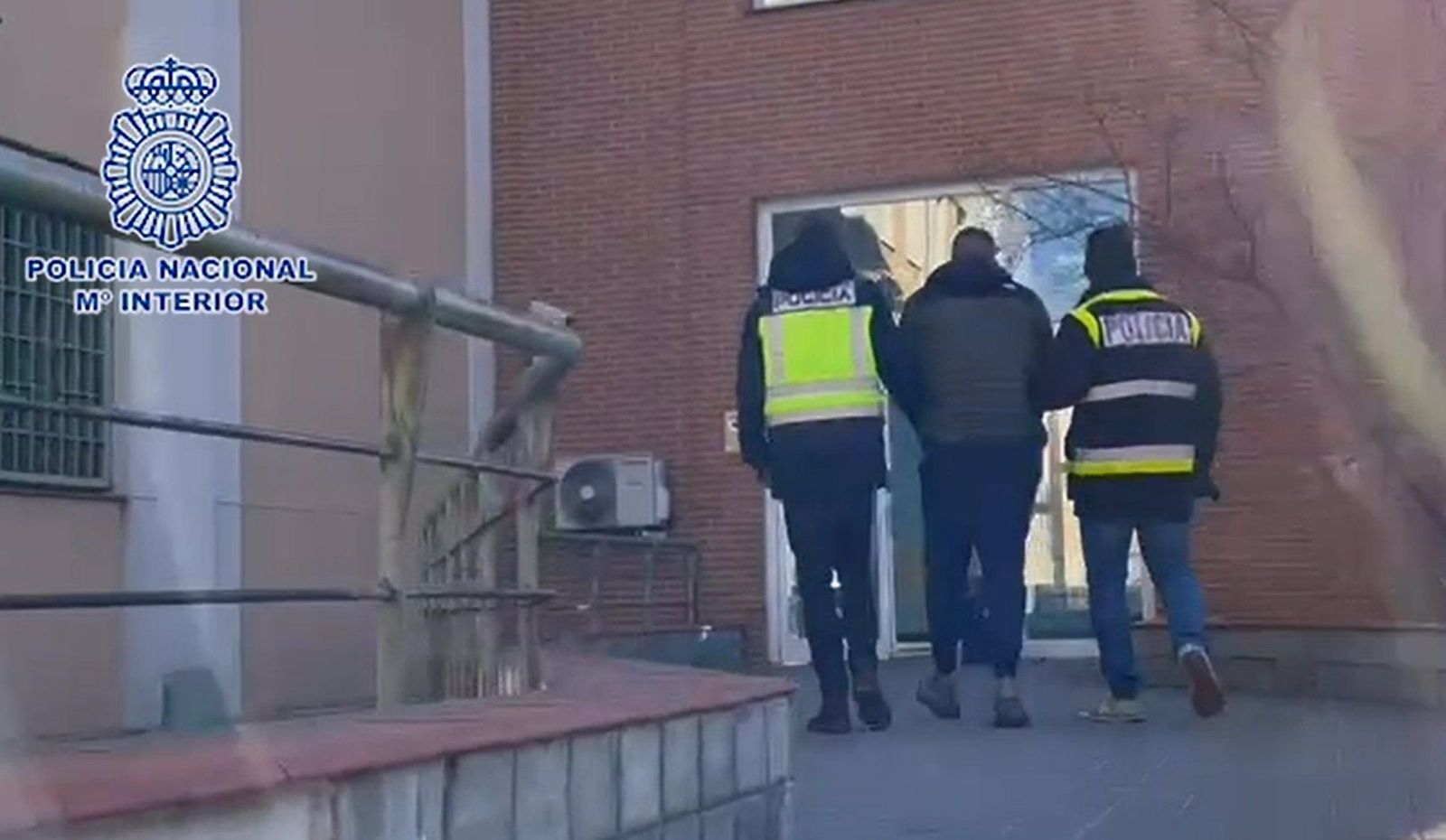 Desarticulada una red que vendía pasaportes Covid y PCR falsos a 1.600 personas.