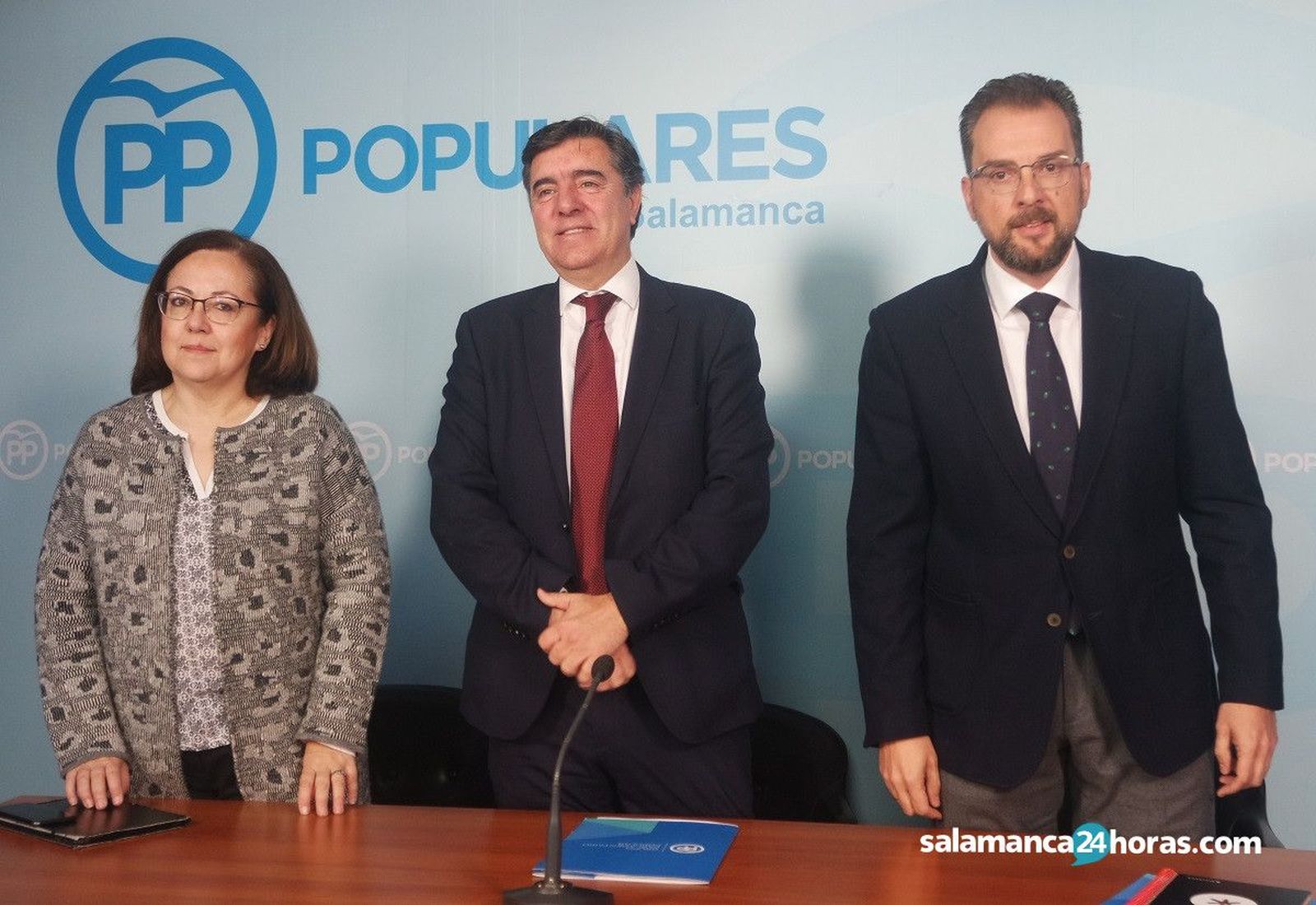 María Jesús Moro, José Antonio Bermúdez de Castro y Bienvenido de Arriba