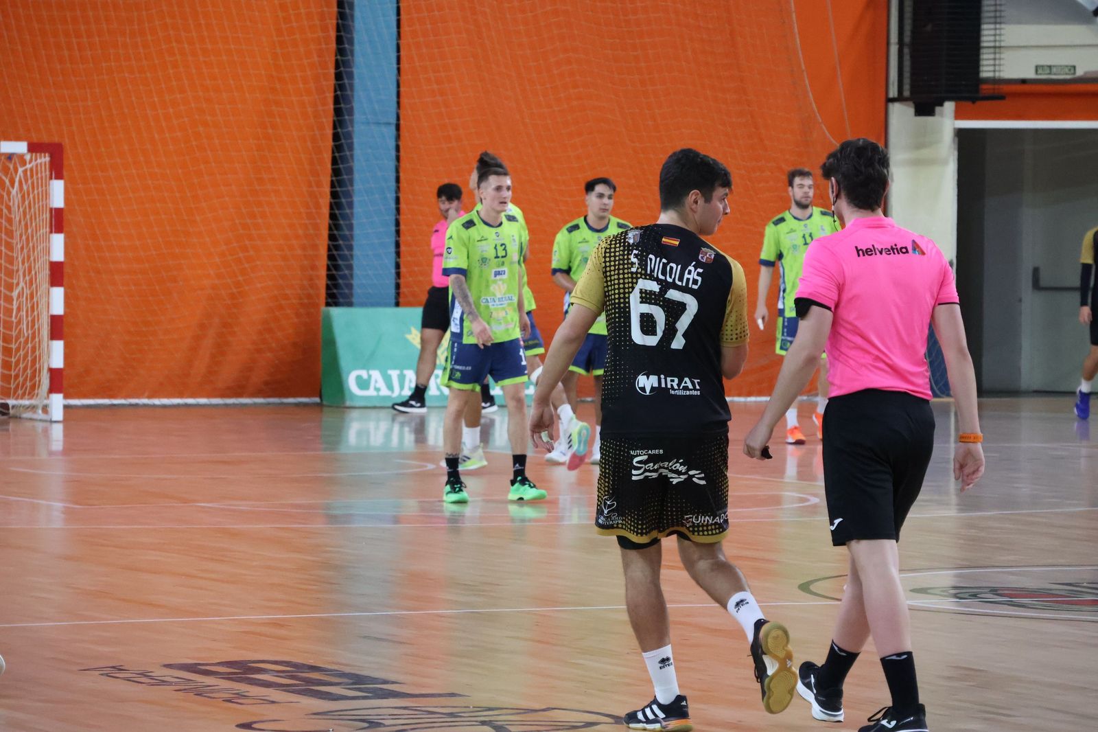 GALERÍA | El BM Zamora recibe en casa al Ciudad de Salamanca en un duelo muy ajustado