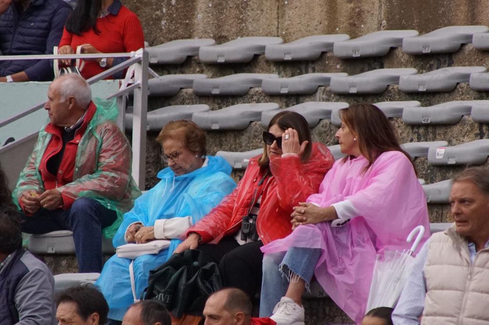tendidos-de-la-glorieta-durante-la-corrida-de-garcia-y-olga-jimenez-61