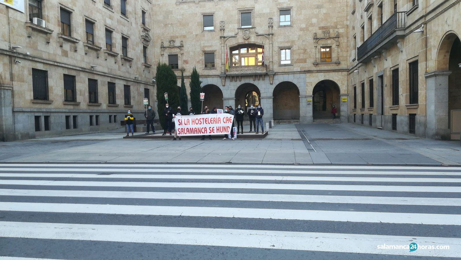 Hosteleros protesta martesWhatsApp Image 2020 12 01 at 09.29.25