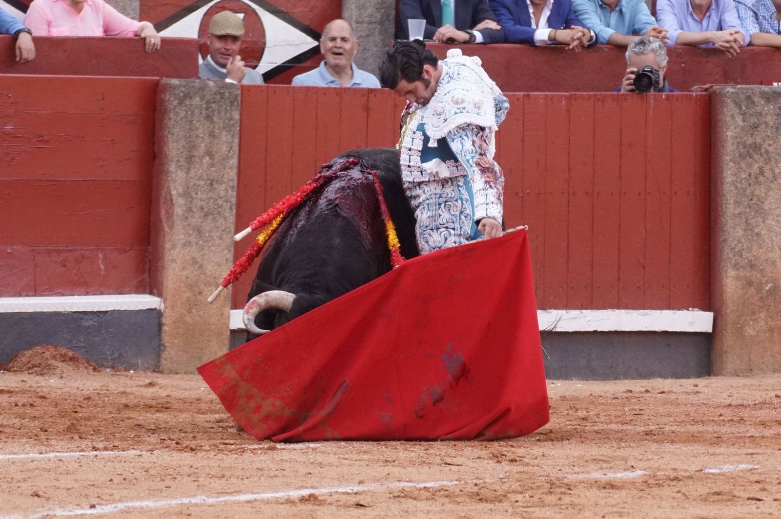 Morante de la Puebla y Repique, de Garcigrande, por San Juan de Sahagún en Salamanca. Foto Juanes