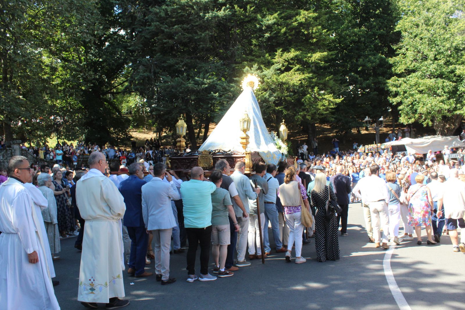 Béjar, misa y procesión en el santuario de Nuestra Señora del Castañar