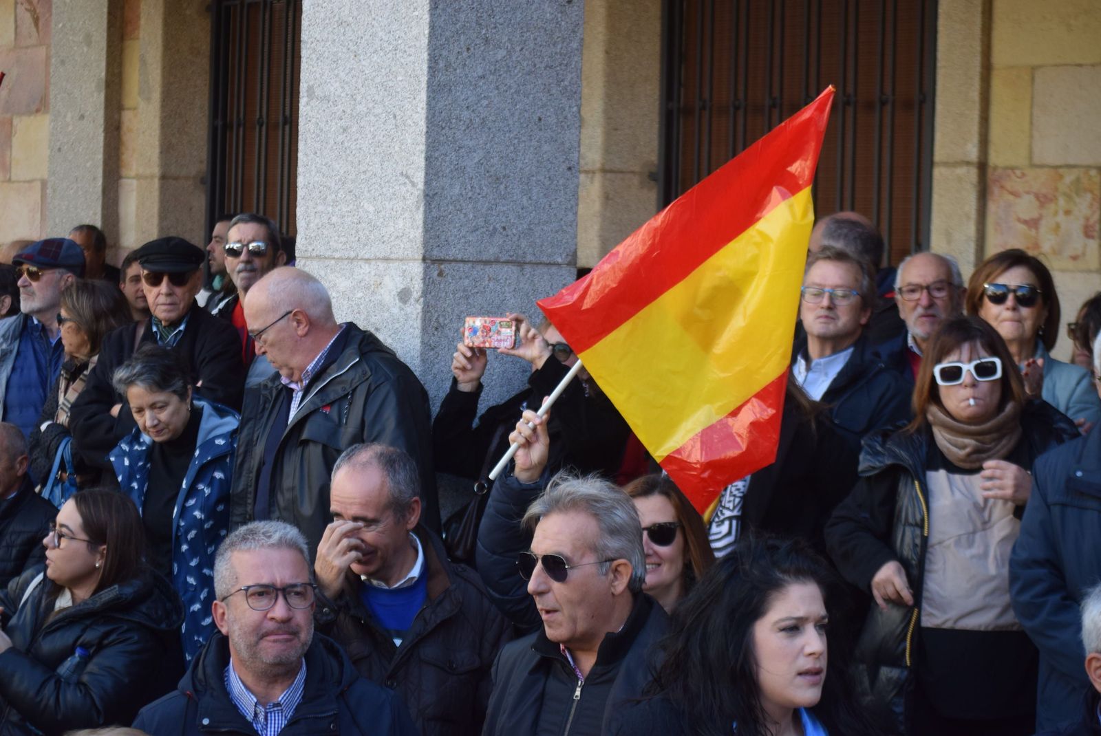 concentracion-del-pp-contra-la-amnistia-47