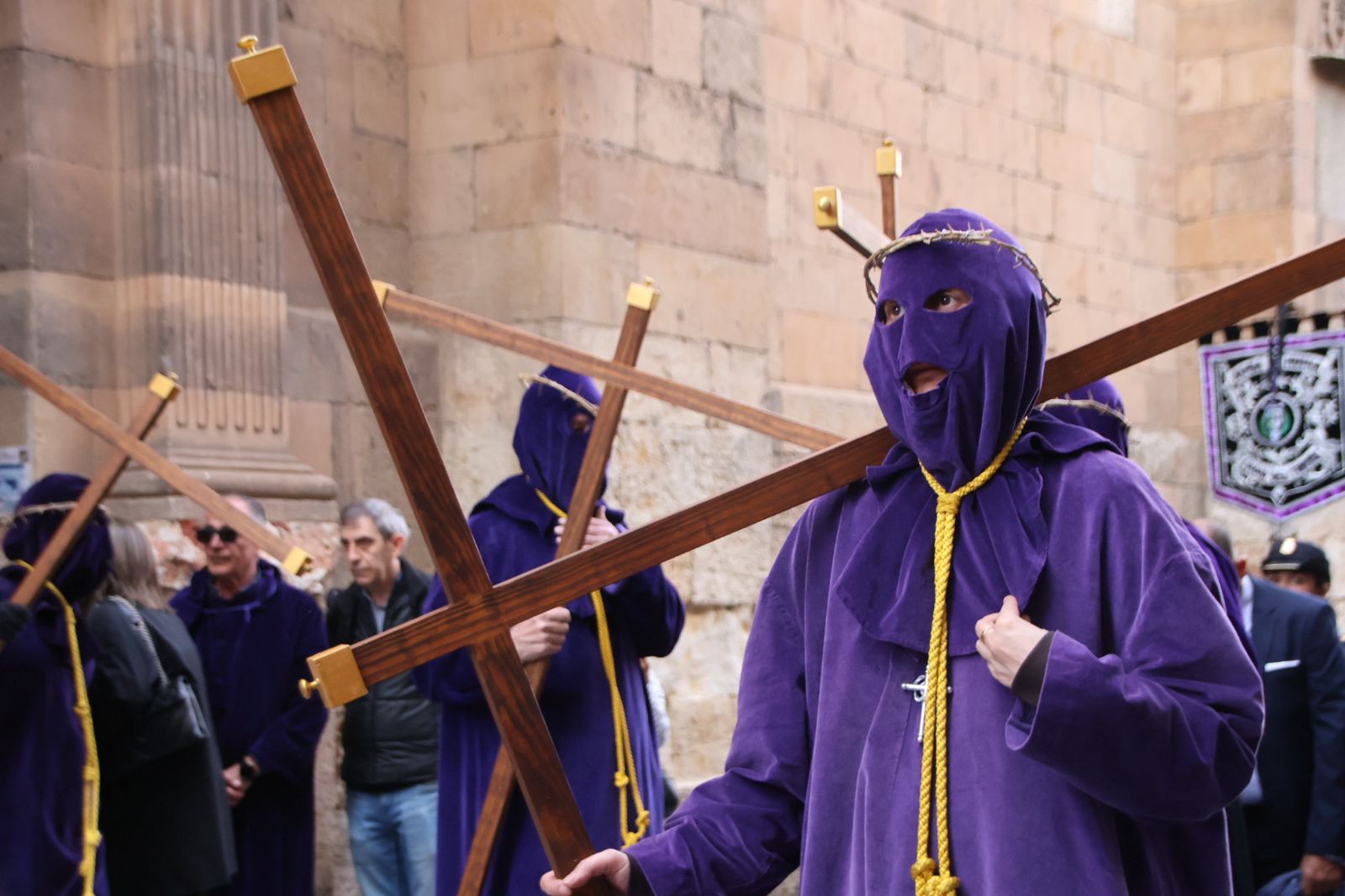 La procesión del Nazareno deslumbra a Salamanca como muestra de historia y devoción tras años suspendiéndose
